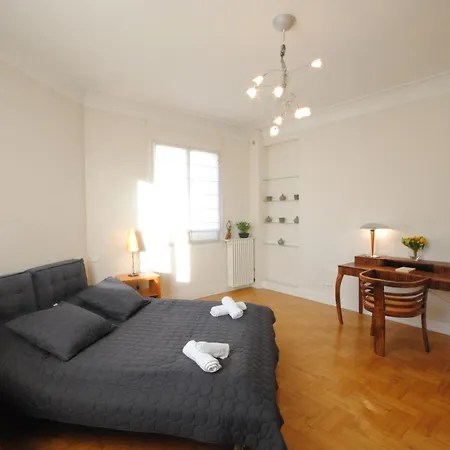 Grand Palais 4p Bob1309 Apartment